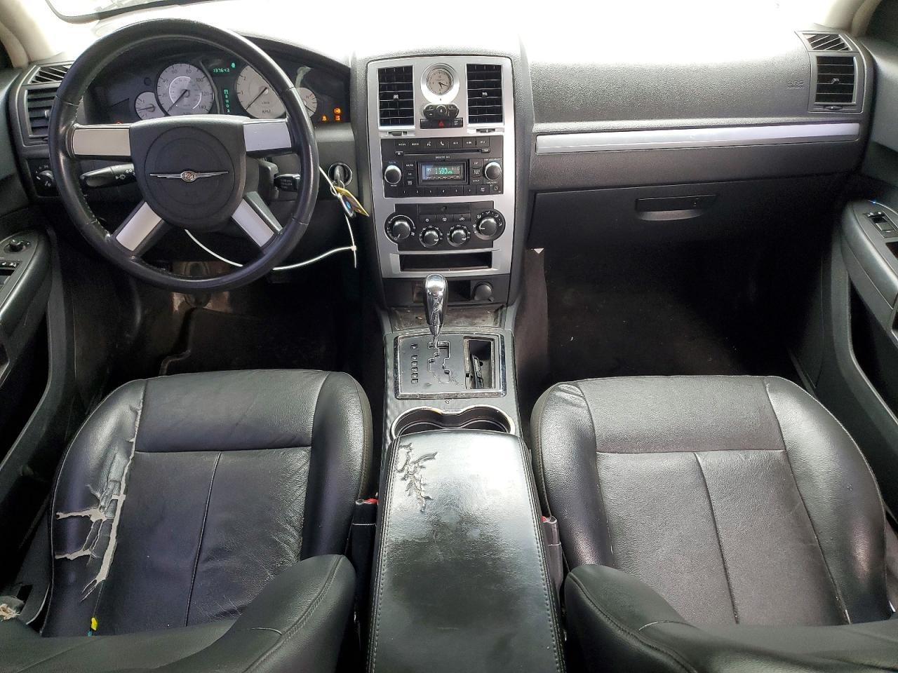 CHRYSLER 300