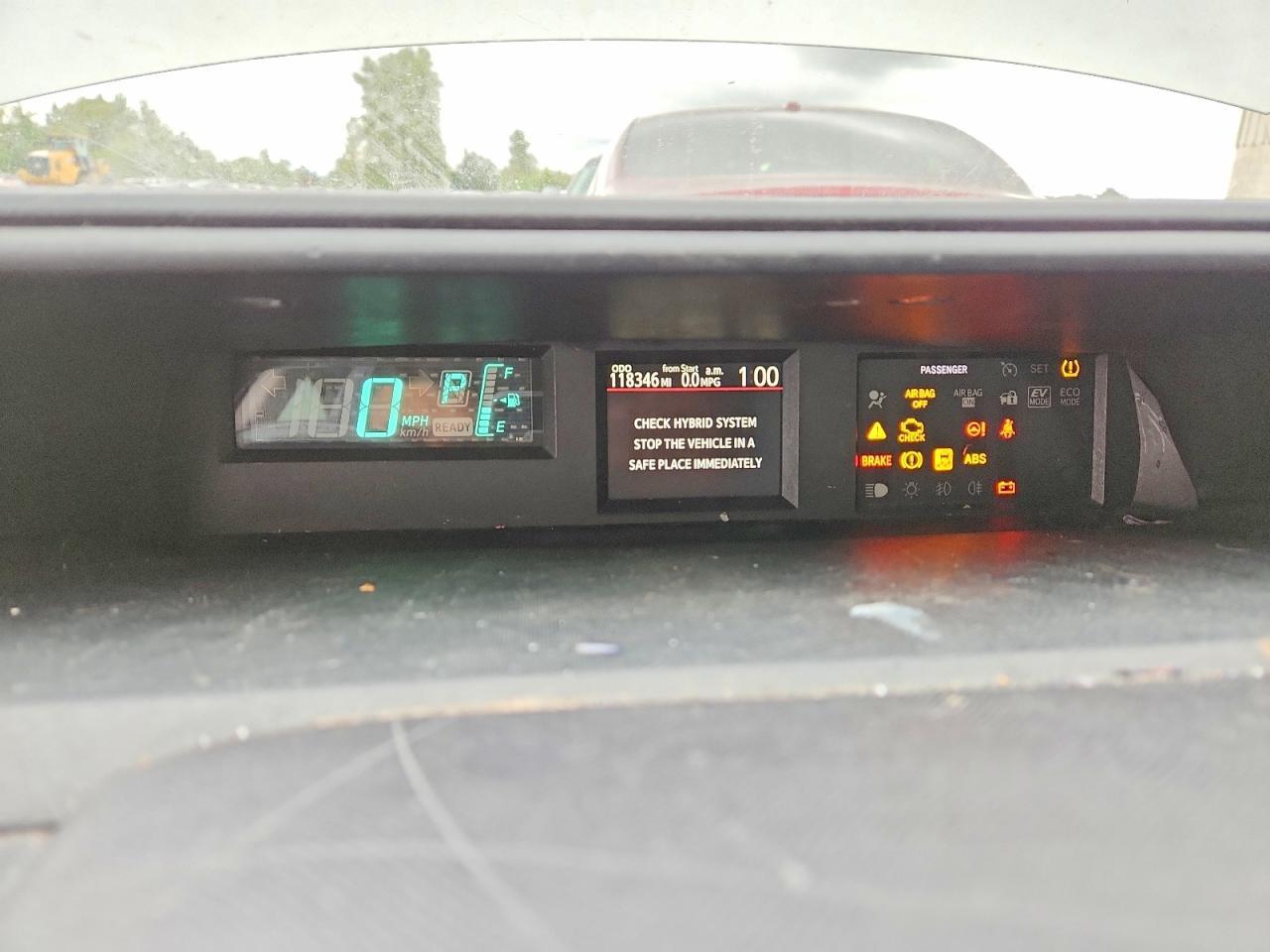 2013 TOYOTA PRIUS C — фото 9