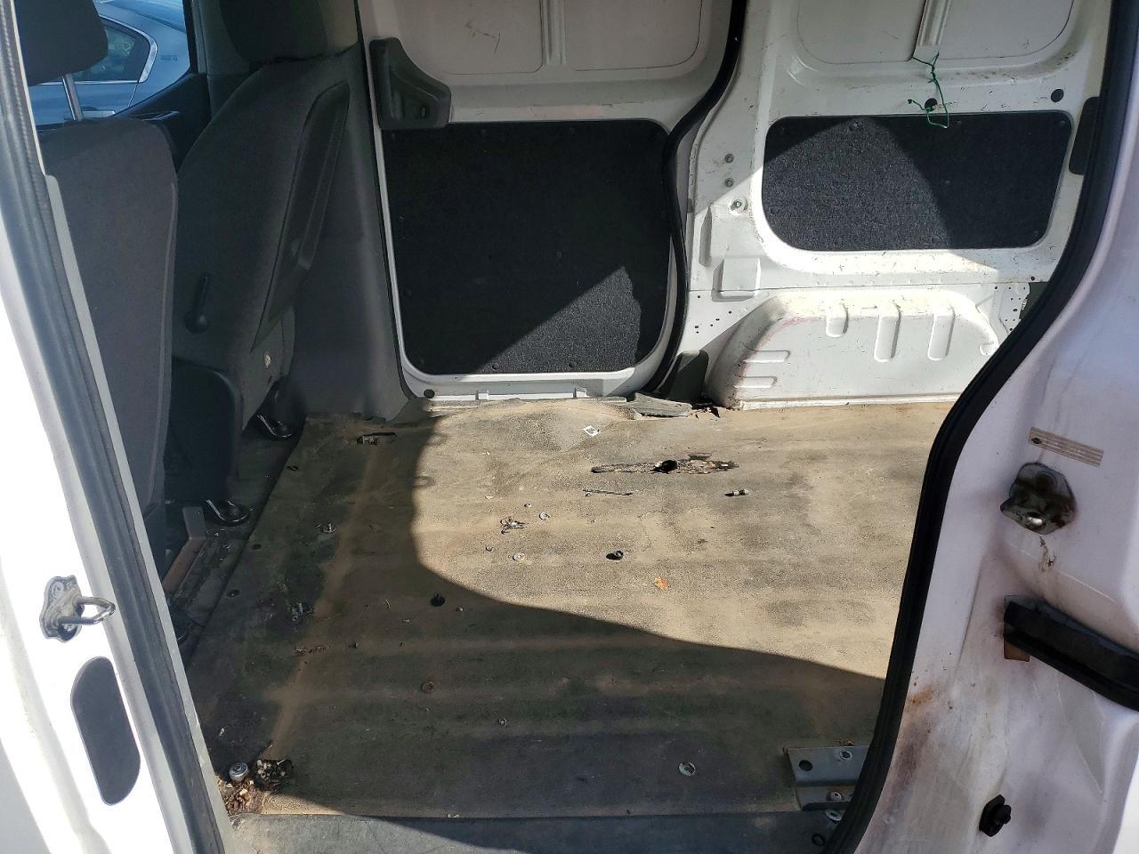 NISSAN NV200