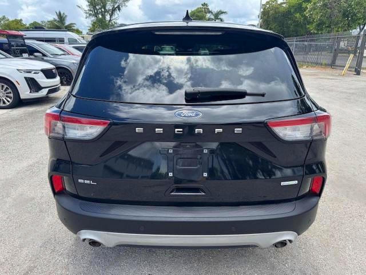 FORD ESCAPE