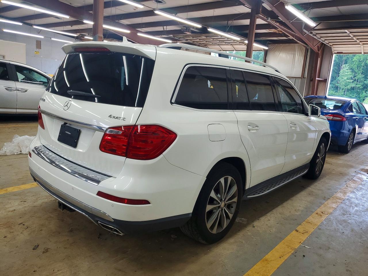 2016 MERCEDES-BENZ GL-CLASS — фото 3