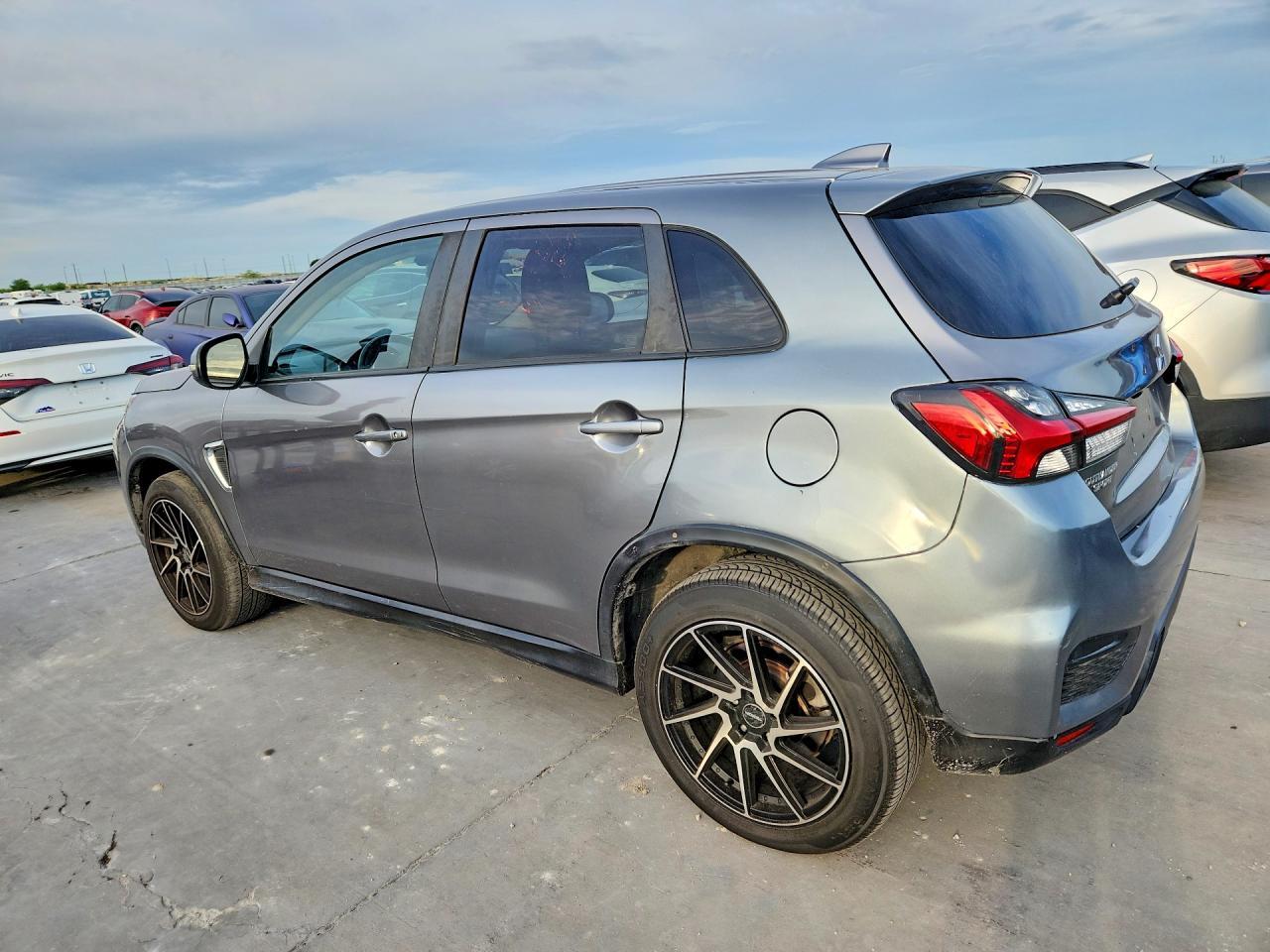 MITSUBISHI OUTLANDER SPORT