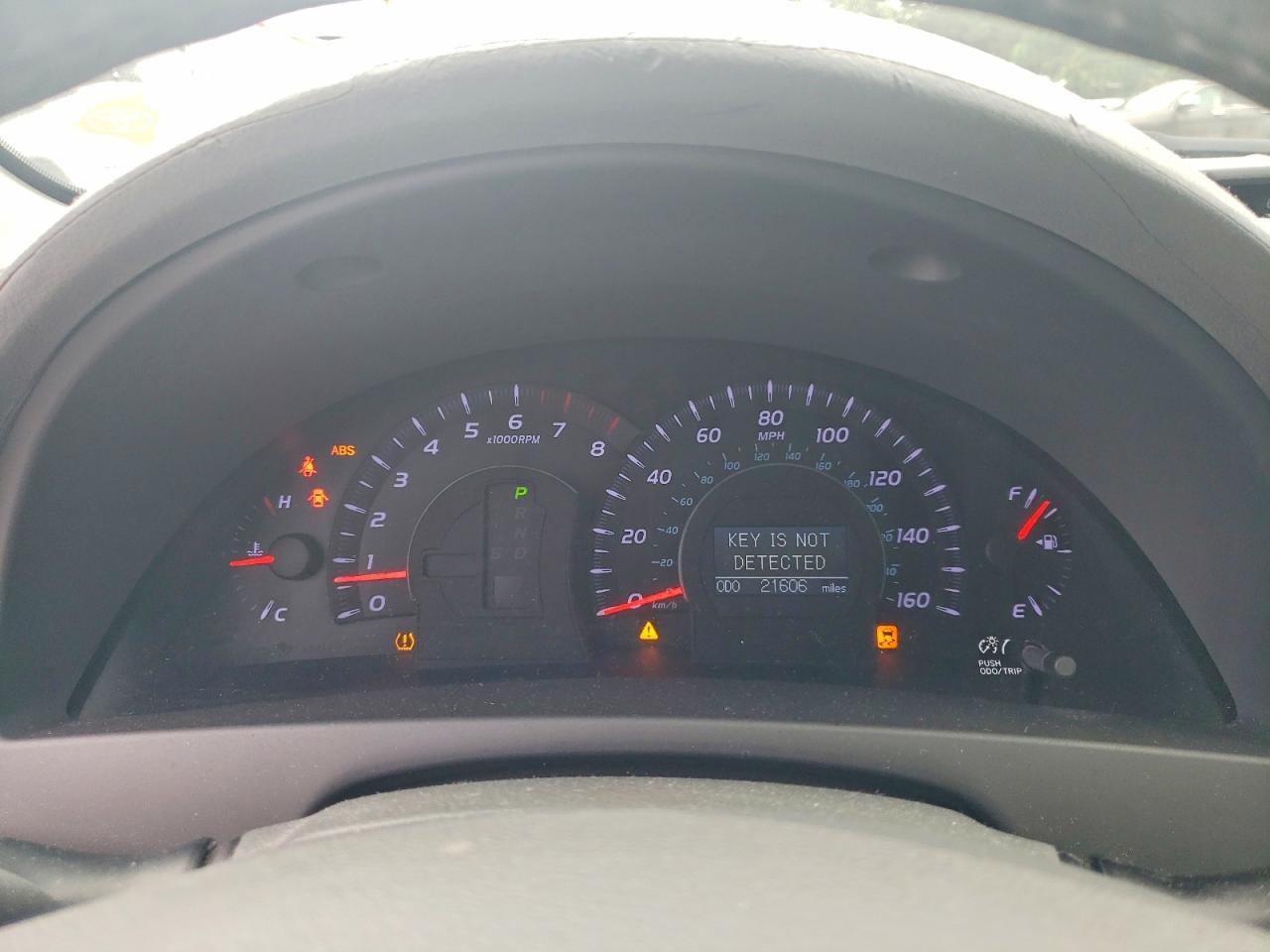 TOYOTA CAMRY