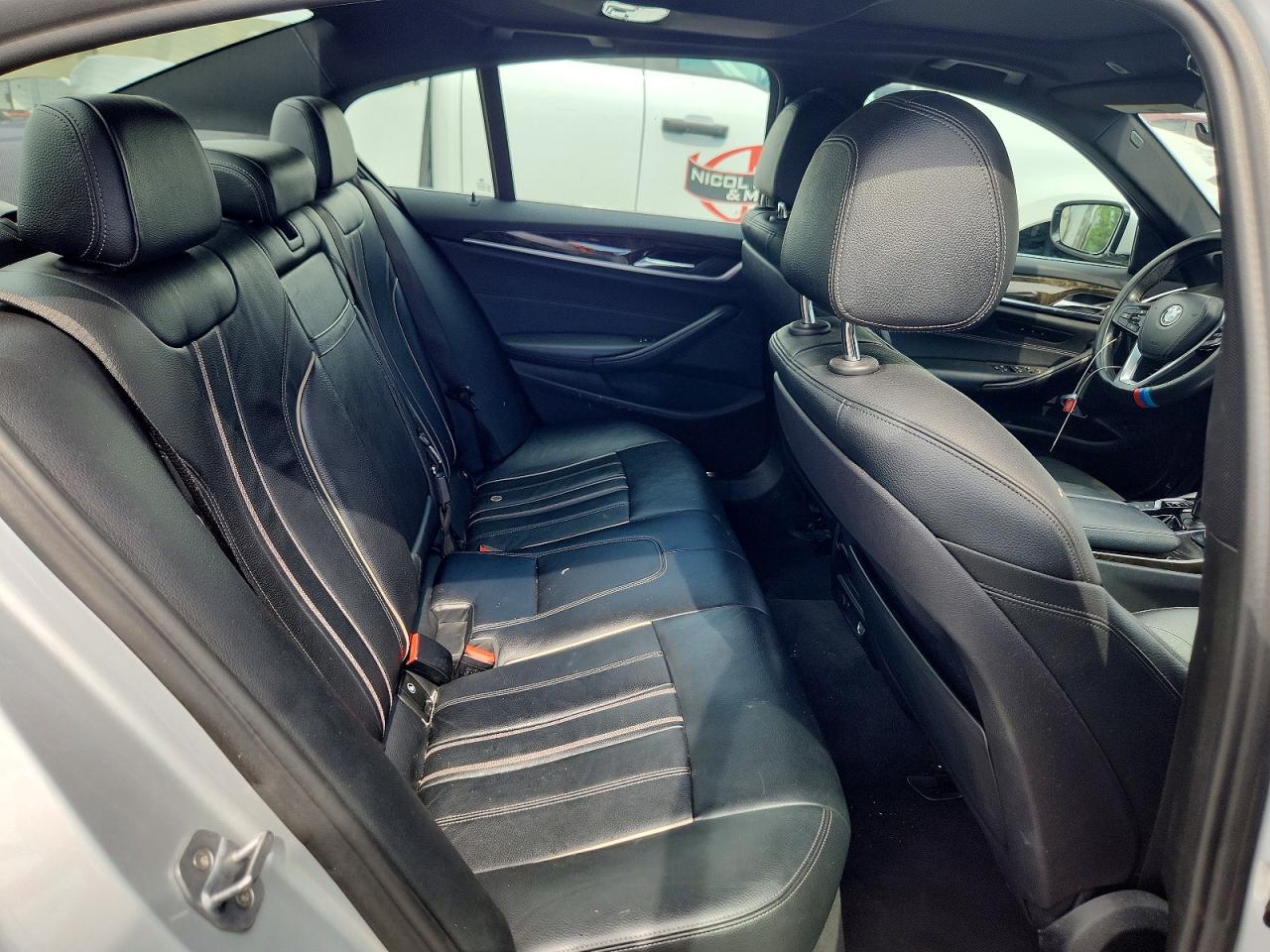 2019 BMW 5 SERIES — фото 10