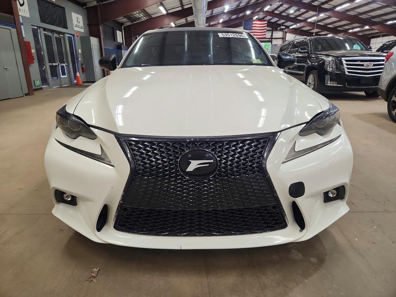 LEXUS IS
