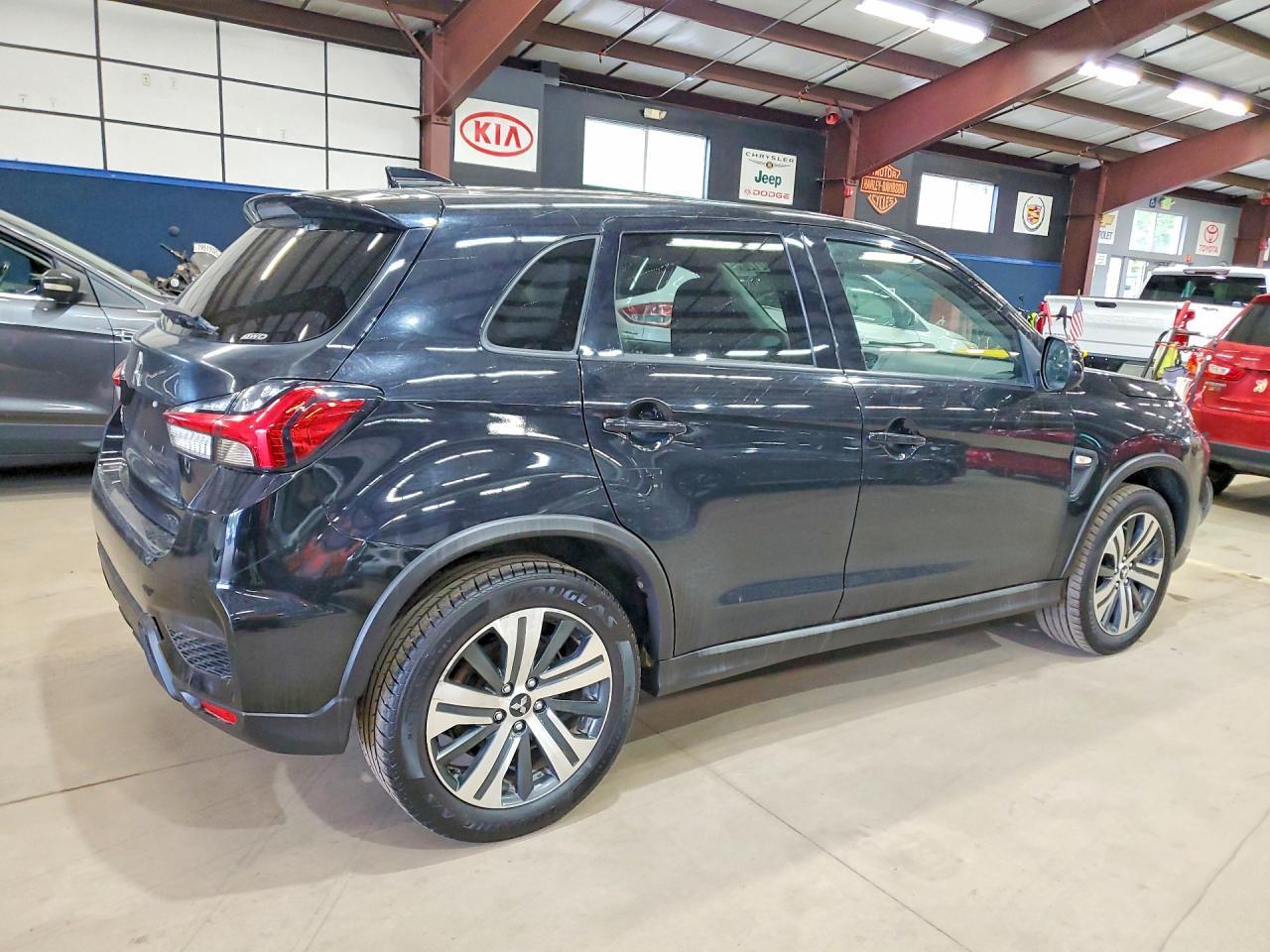MITSUBISHI OUTLANDER SPORT