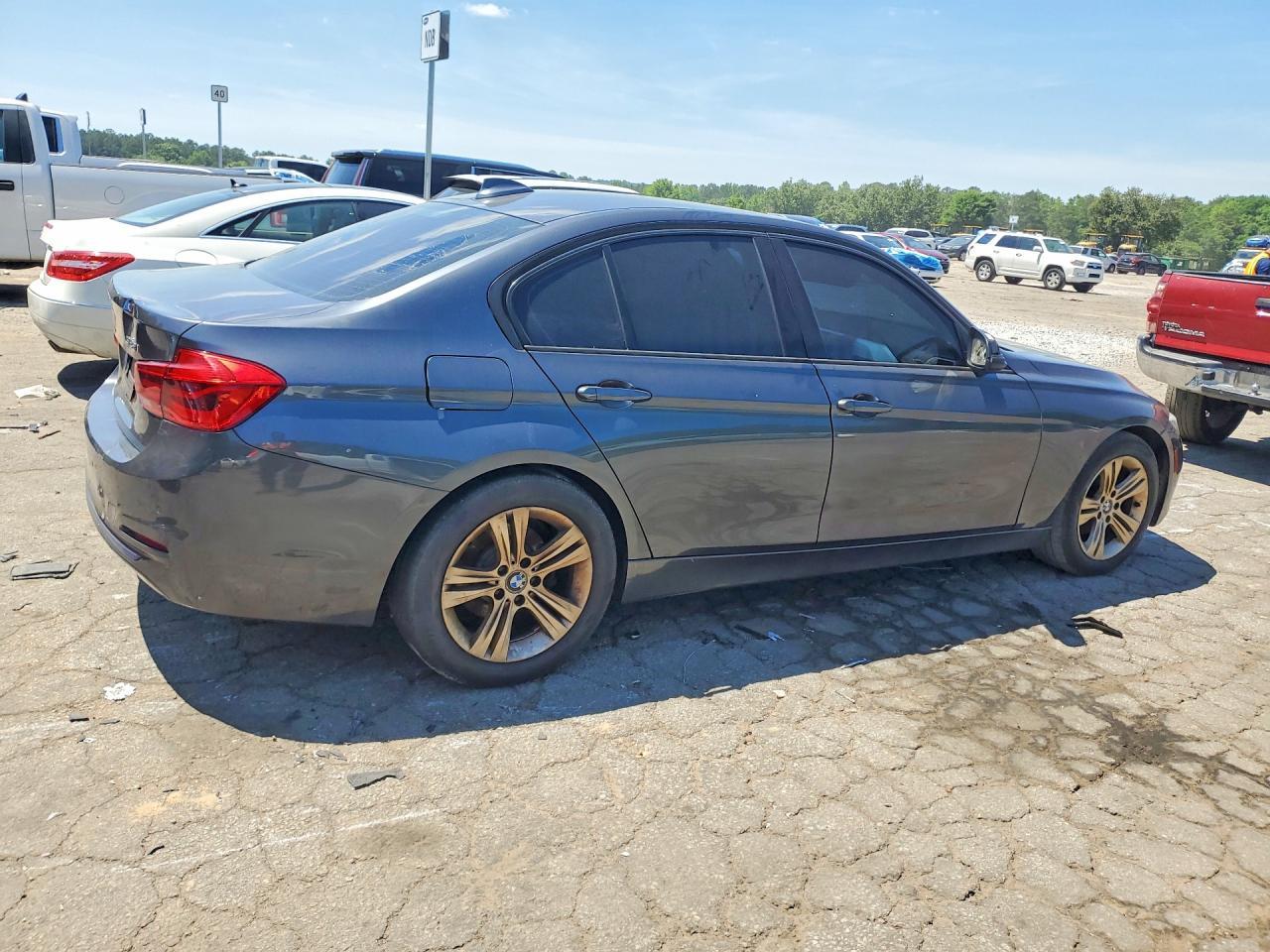 BMW 3 SERIES