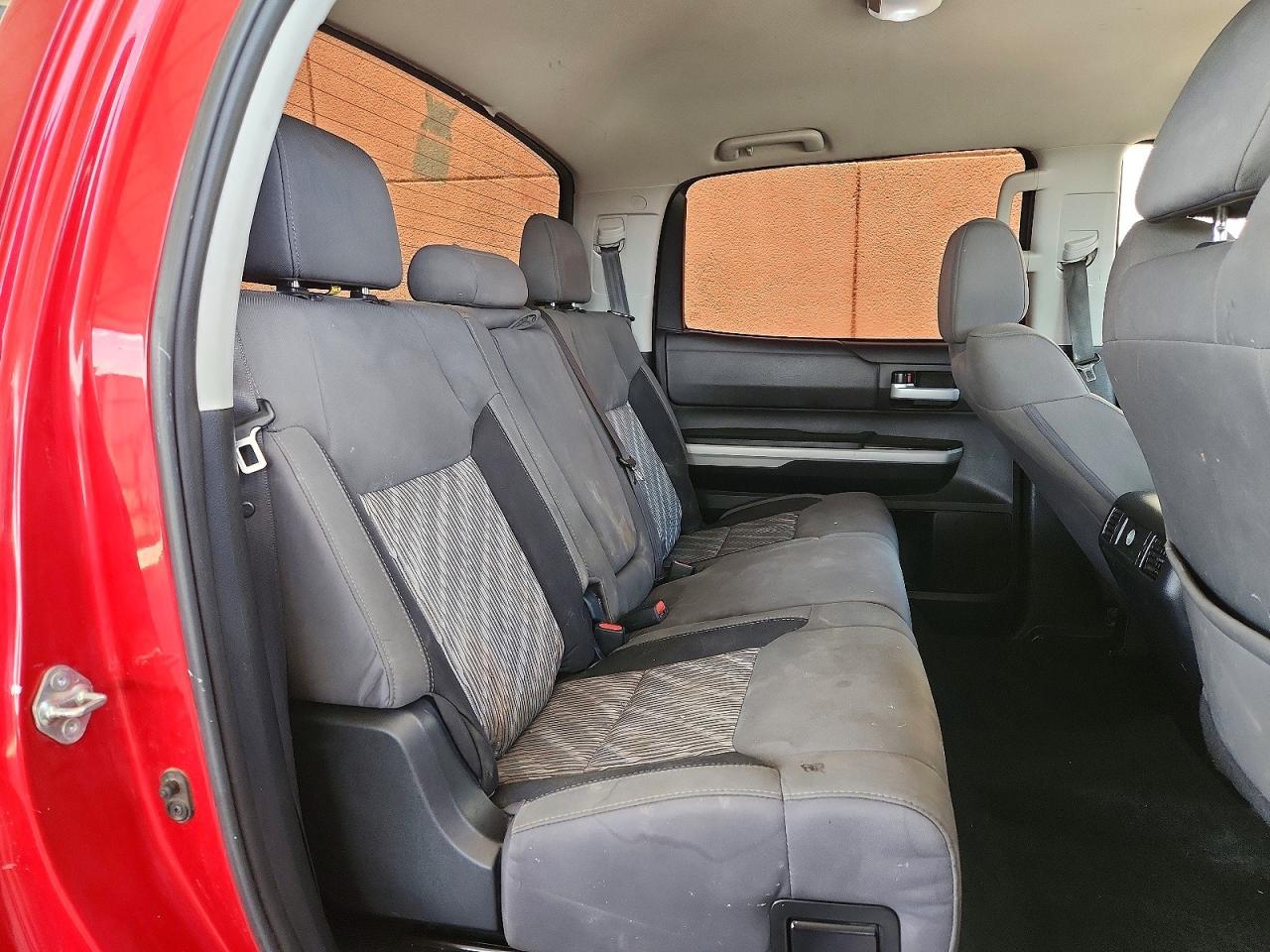 TOYOTA TUNDRA