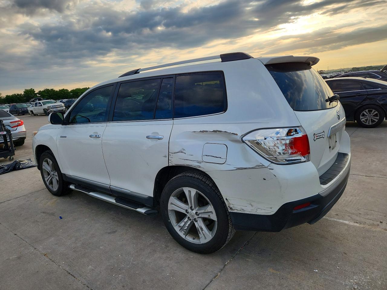 2012 TOYOTA HIGHLANDER — фото 2