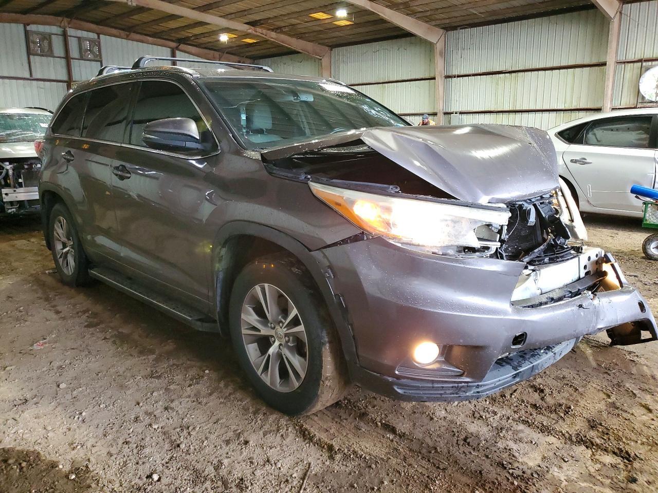 2015 TOYOTA HIGHLANDER — фото 4