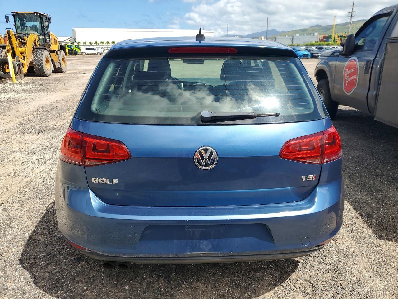 VOLKSWAGEN GOLF