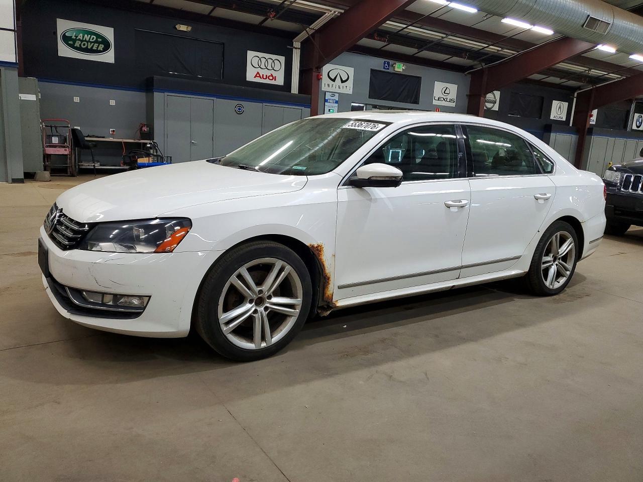 2012 VOLKSWAGEN PASSAT — фото 1