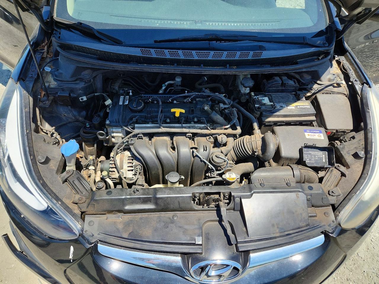 HYUNDAI ELANTRA