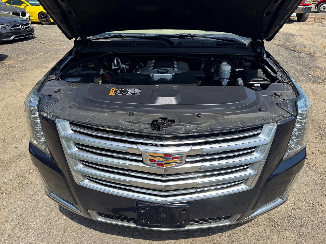 CADILLAC ESCALADE