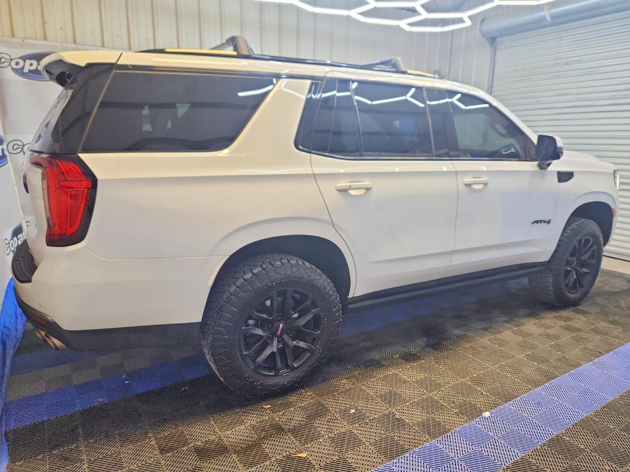 GMC YUKON