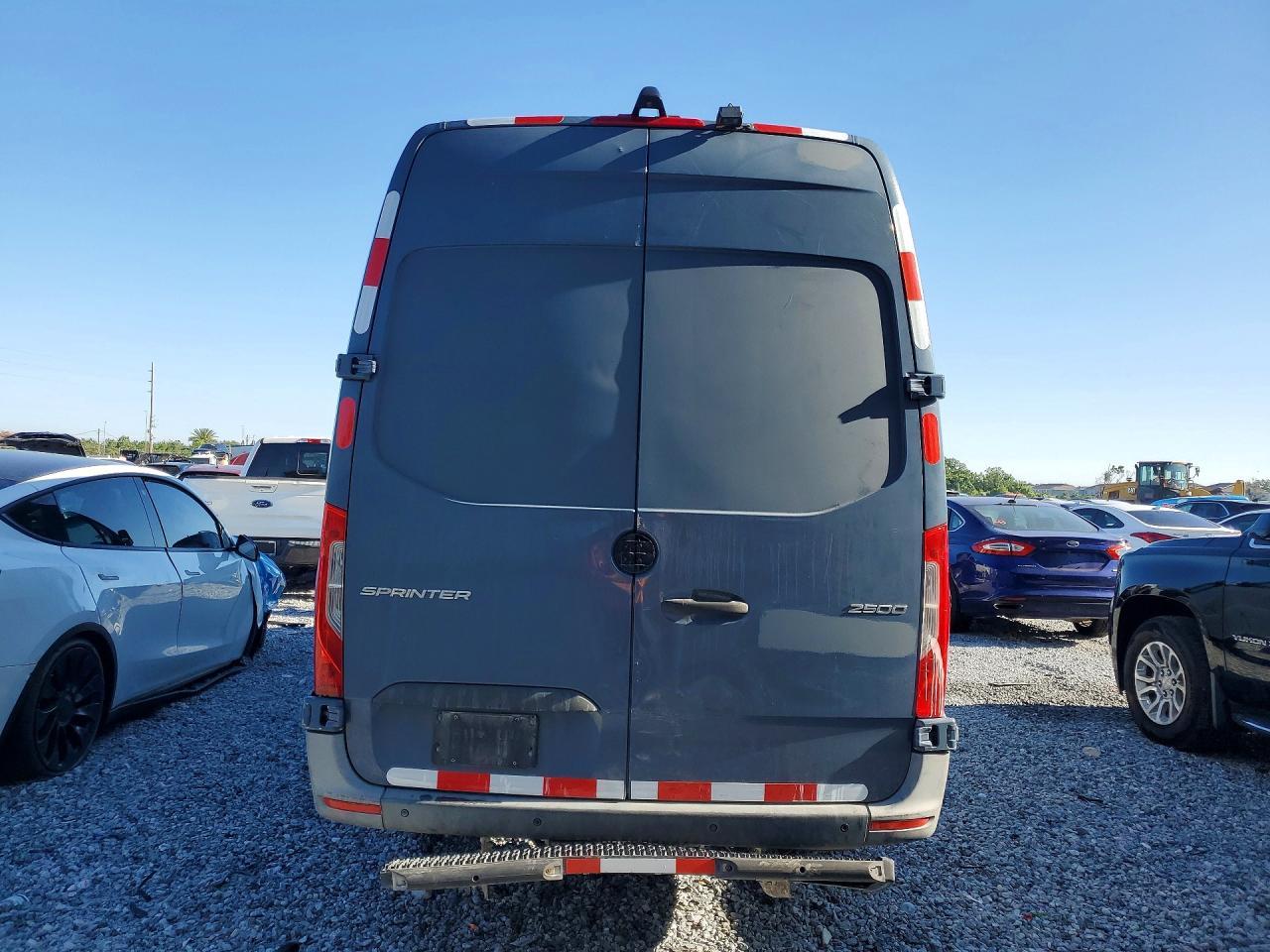 MERCEDES-BENZ SPRINTER