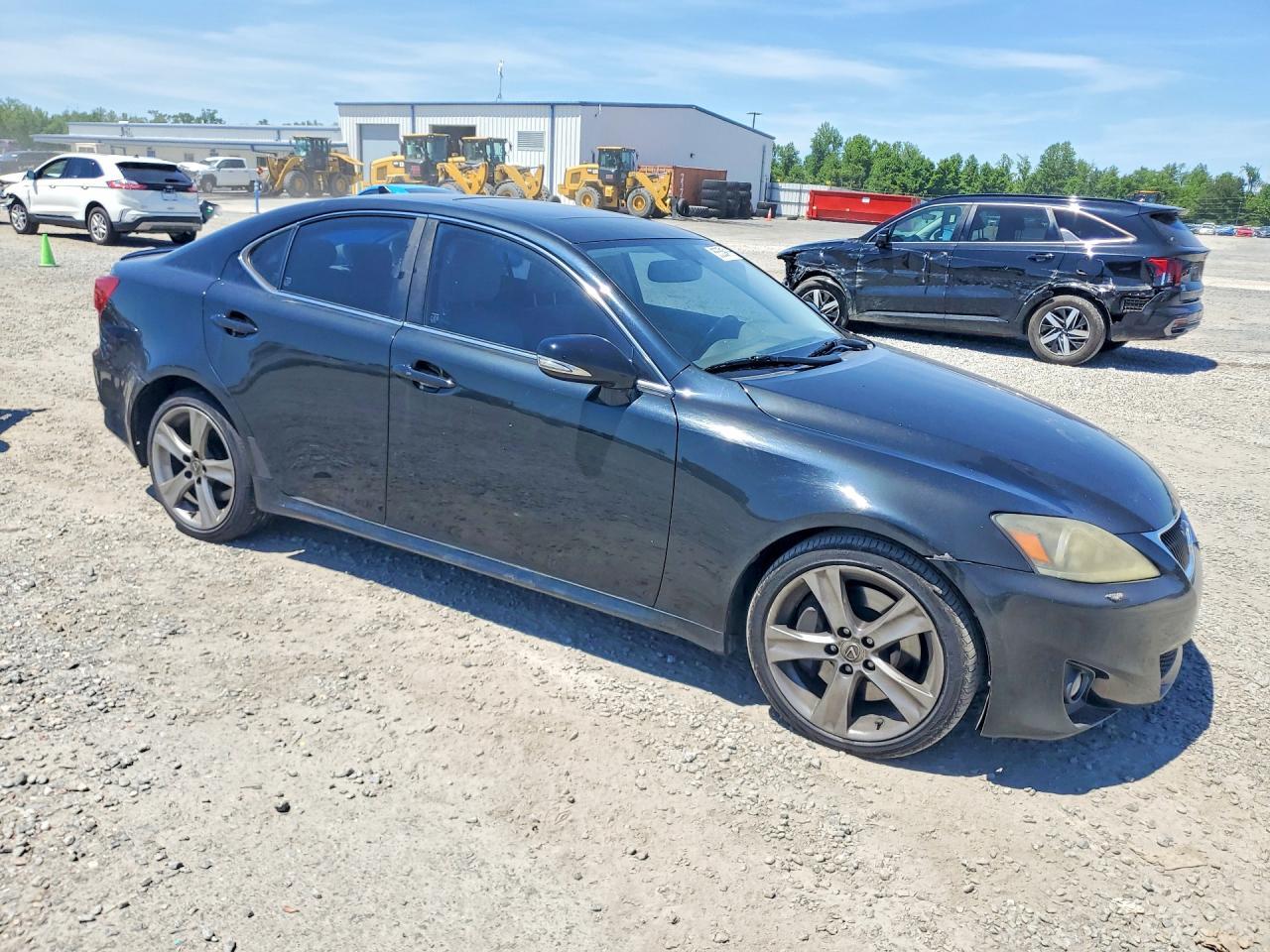LEXUS IS