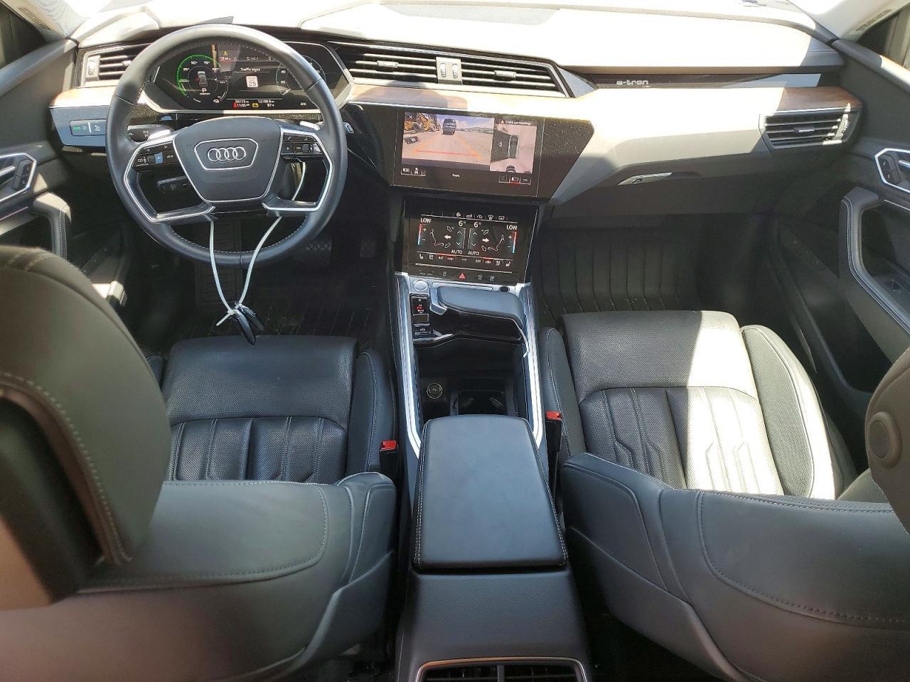 2019 AUDI E-TRON — фото 8
