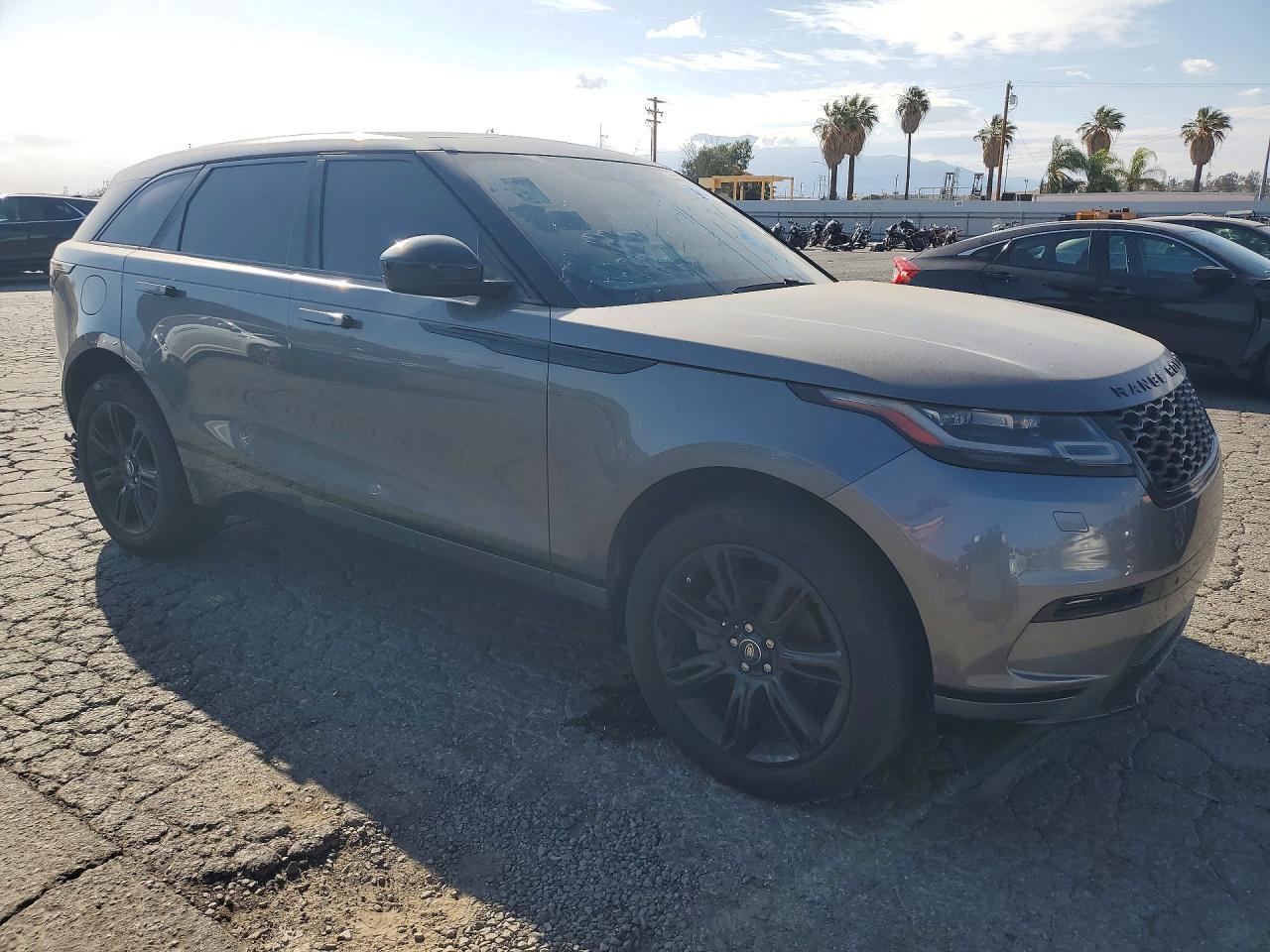 2018 LAND ROVER RANGE ROVER VELAR — фото 4