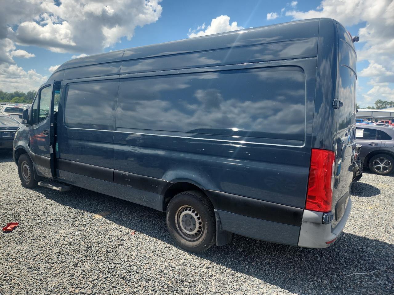 MERCEDES-BENZ SPRINTER