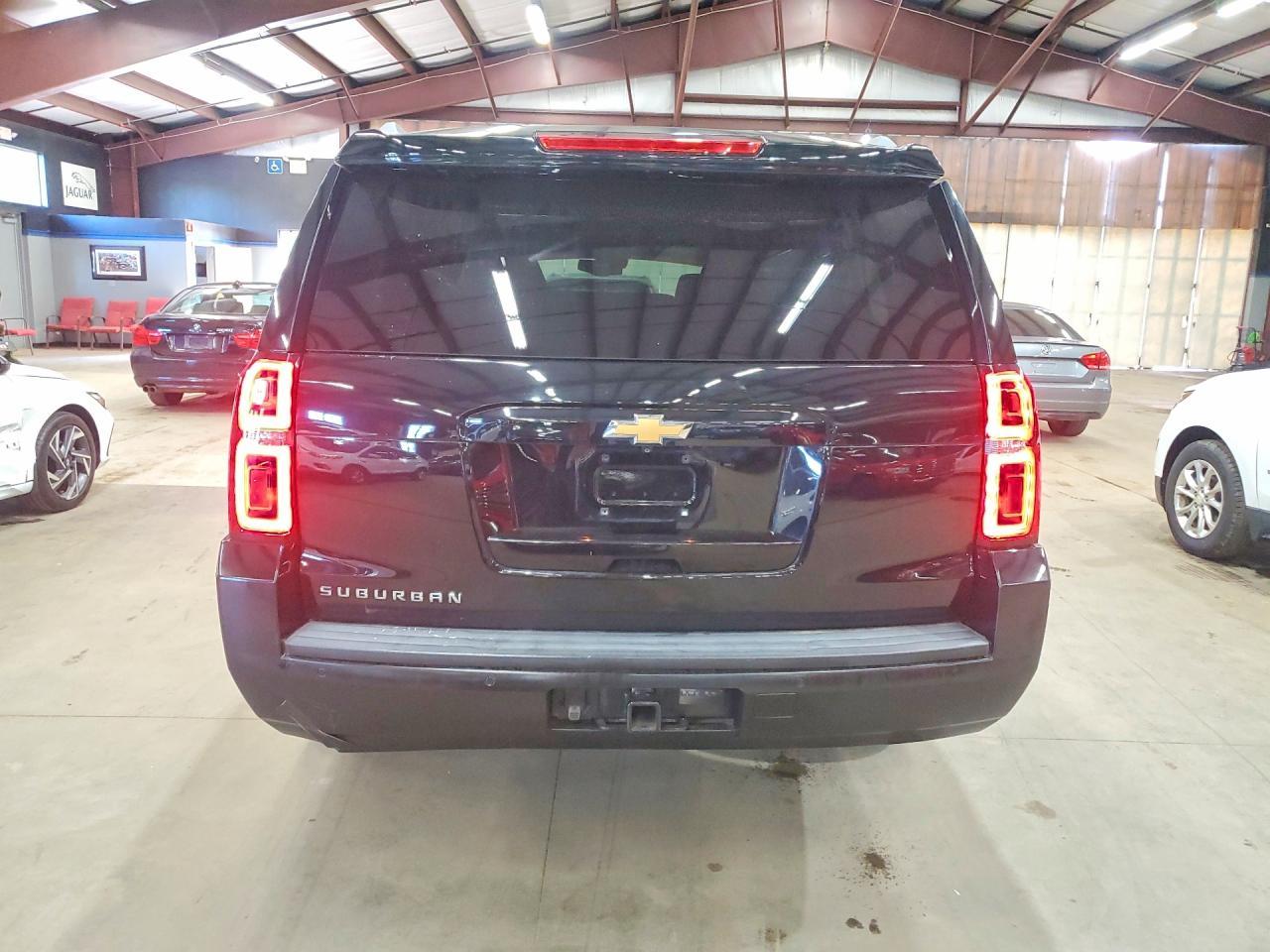 CHEVROLET SUBURBAN