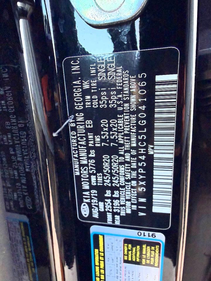 KIA TELLURIDE
