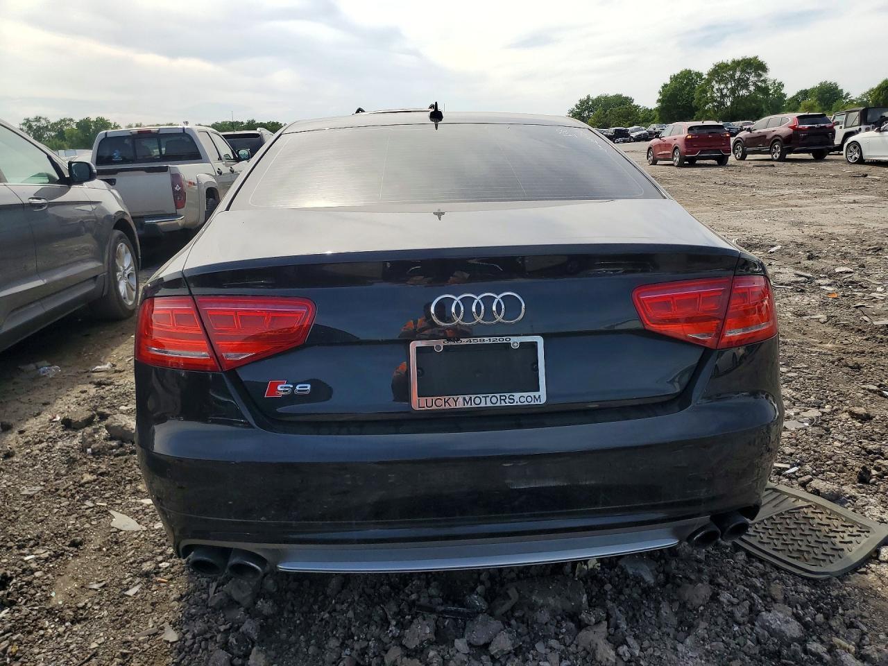 2014 AUDI S8 — фото 6