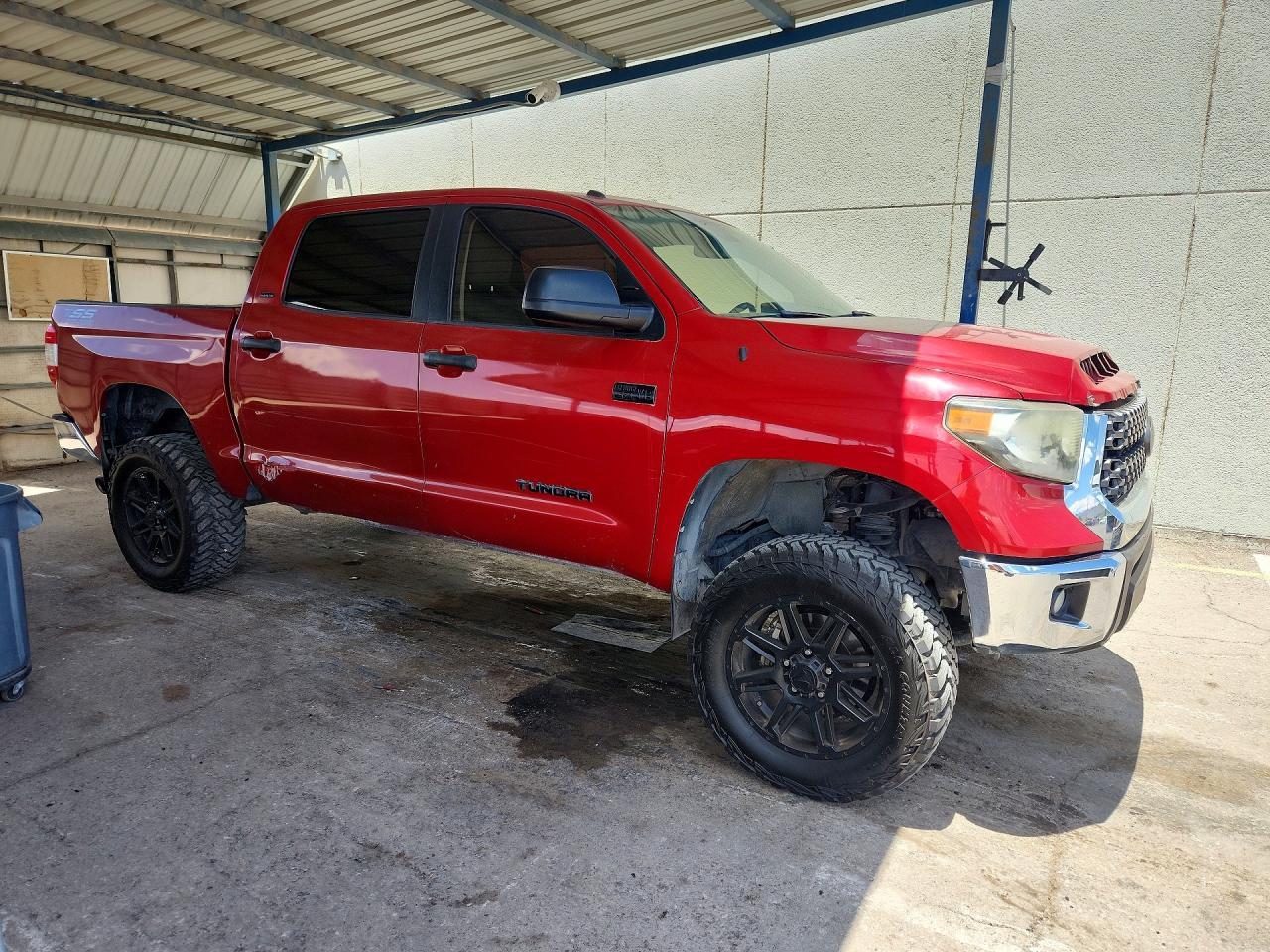 TOYOTA TUNDRA