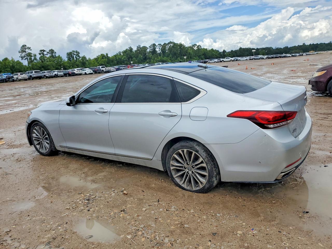 HYUNDAI GENESIS