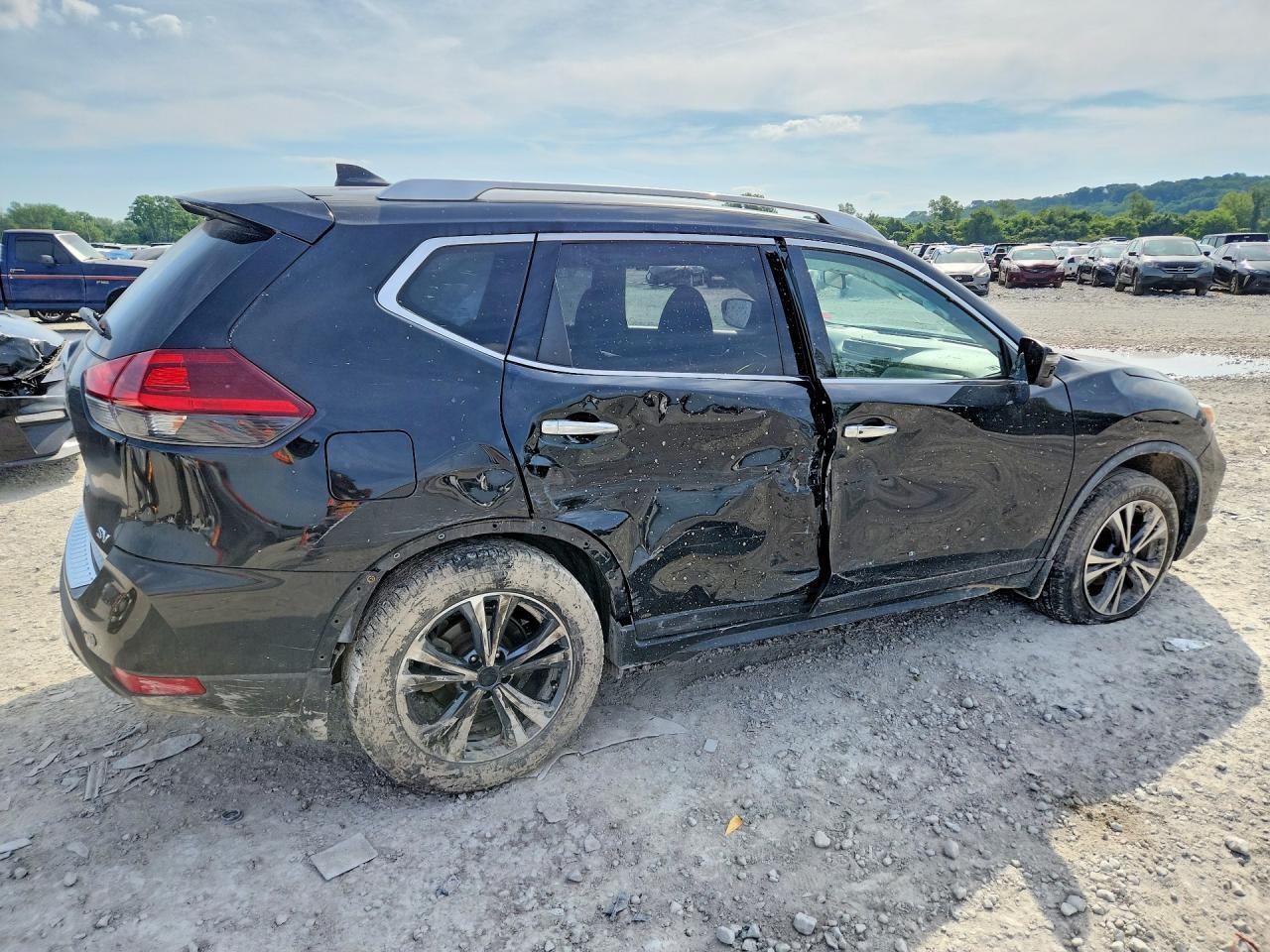 2019 NISSAN ROGUE — фото 3