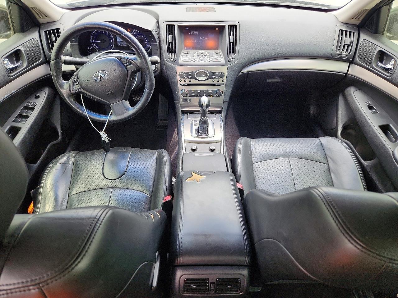 2015 INFINITI Q40 — фото 8