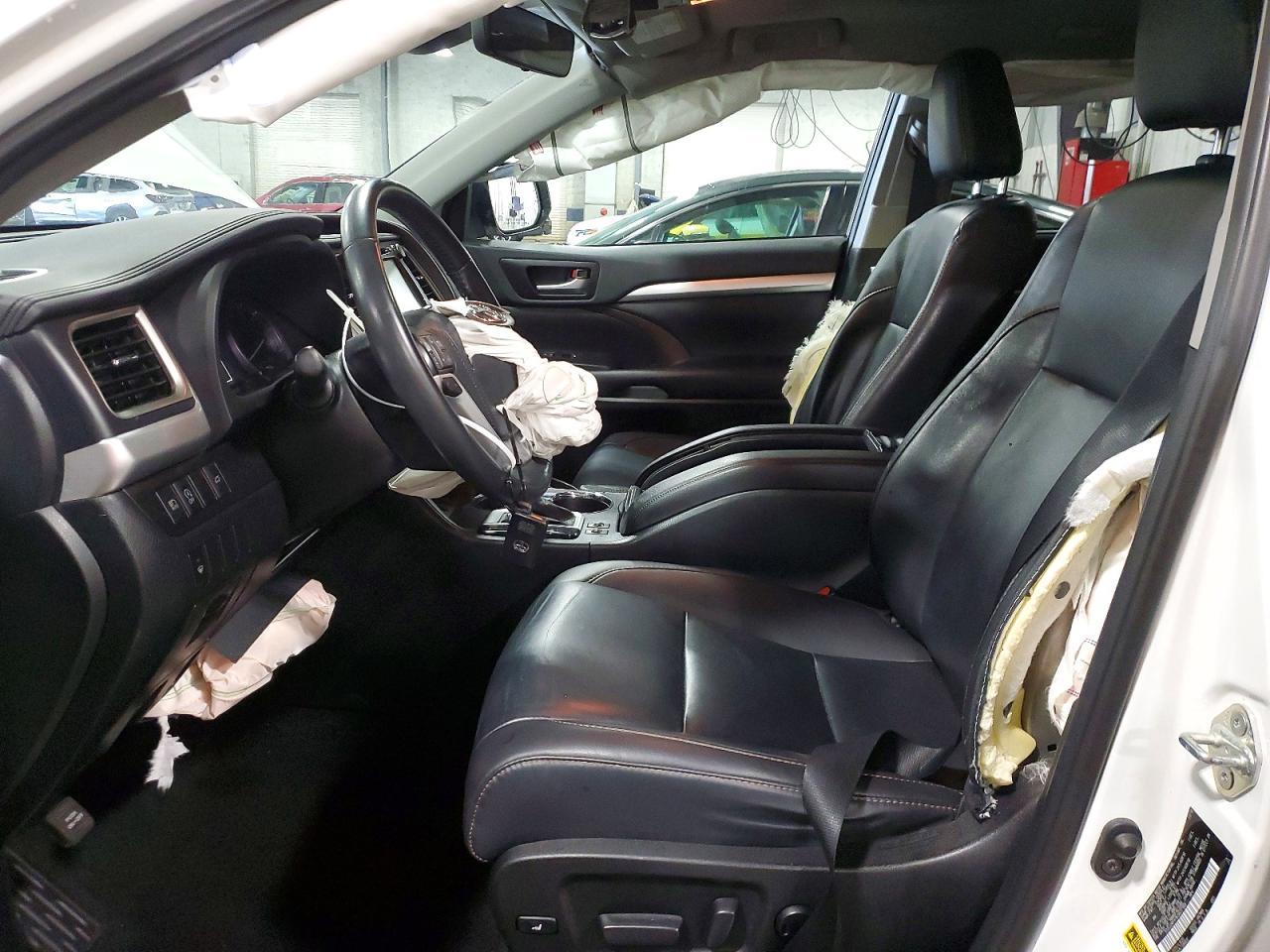 2019 TOYOTA HIGHLANDER — фото 7