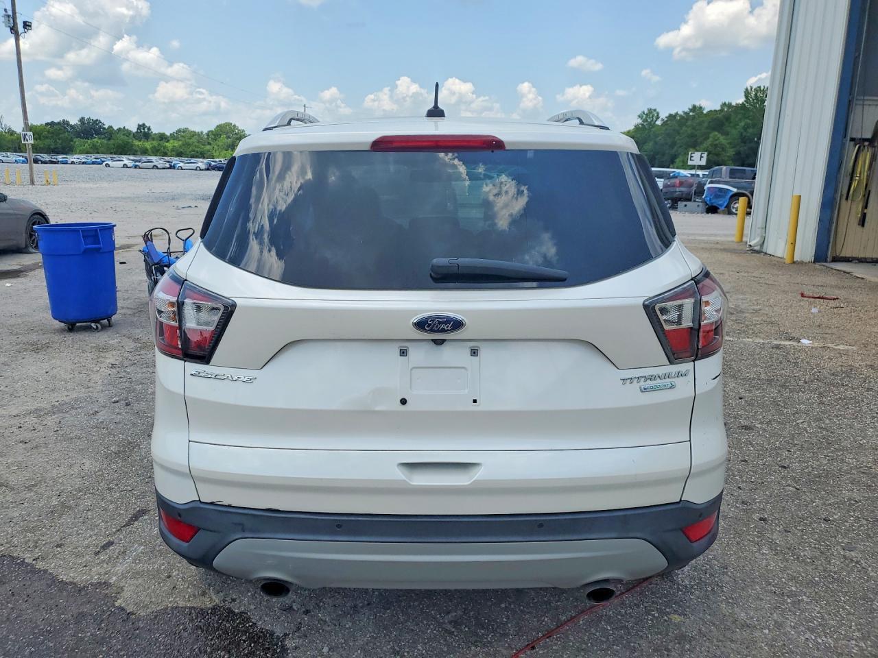 2017 FORD ESCAPE — фото 6