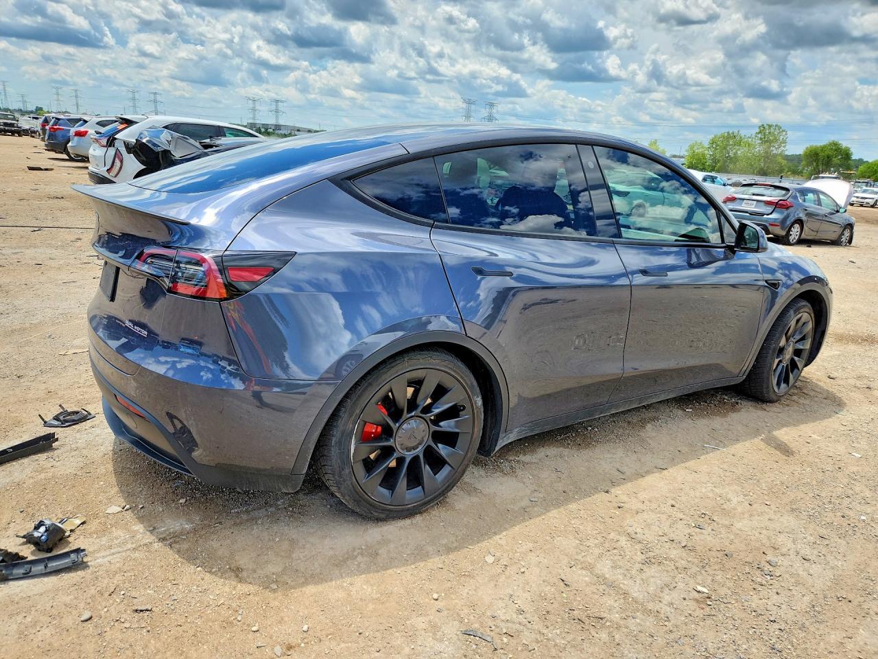 2023 TESLA MODEL Y — фото 3