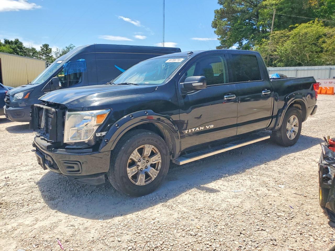 NISSAN TITAN