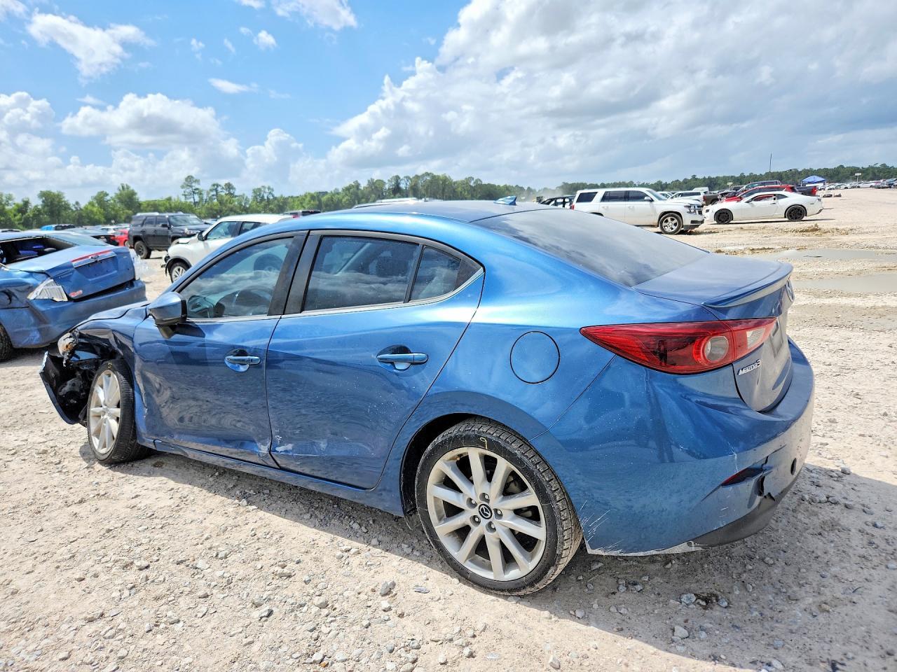 2017 MAZDA 3 — фото 2