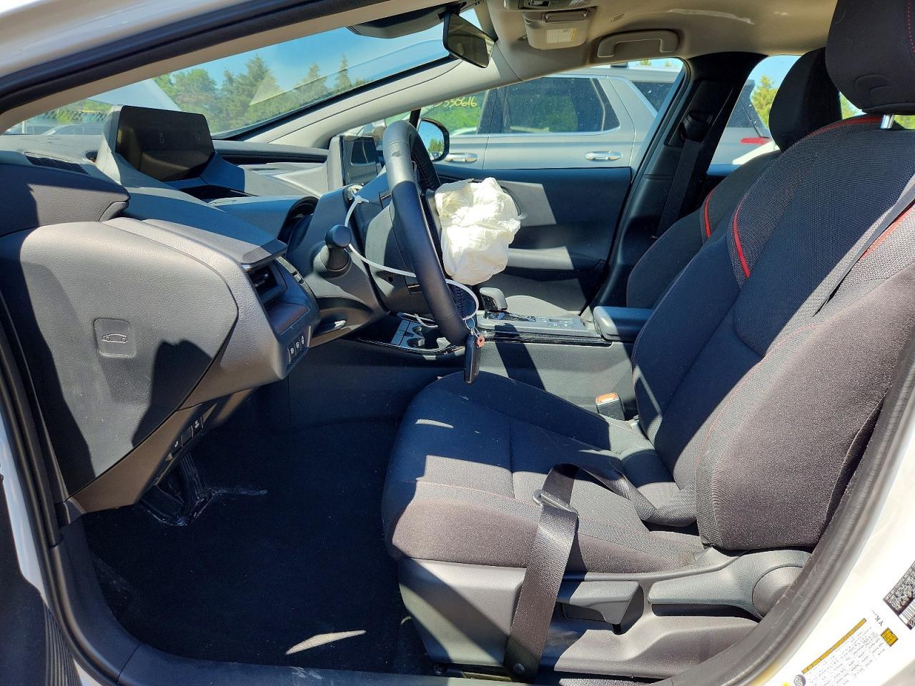 2026 TOYOTA PRIUS — фото 7