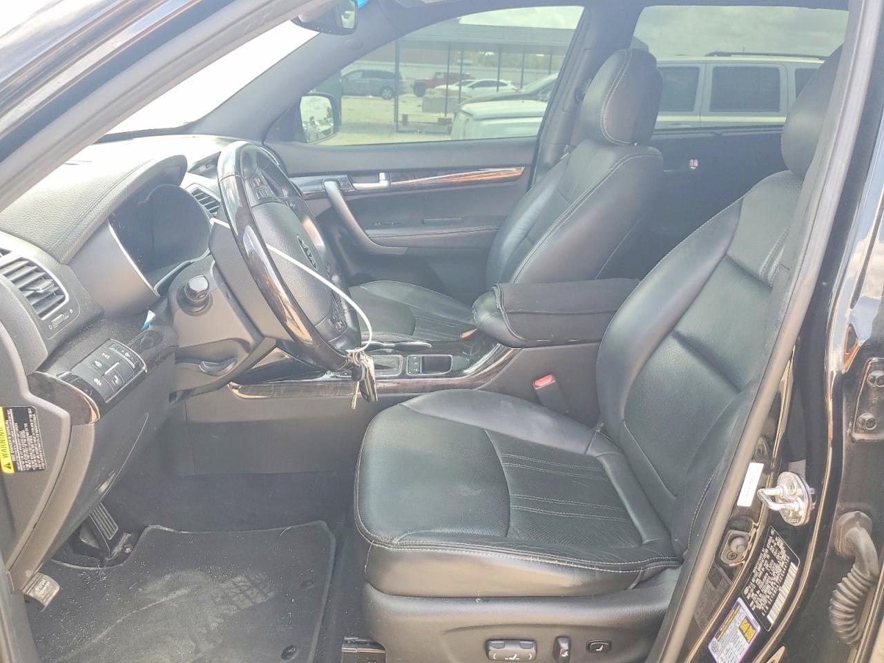 2014 KIA SORENTO — фото 7