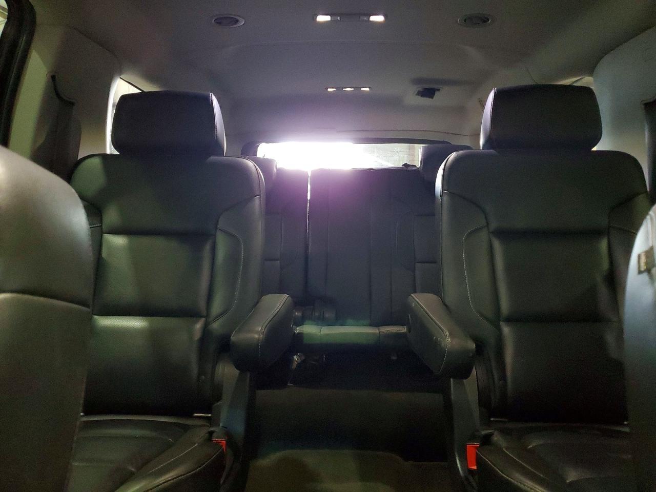 2015 CHEVROLET SUBURBAN — фото 10
