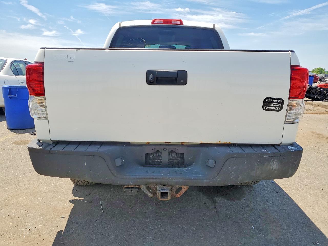 TOYOTA TUNDRA