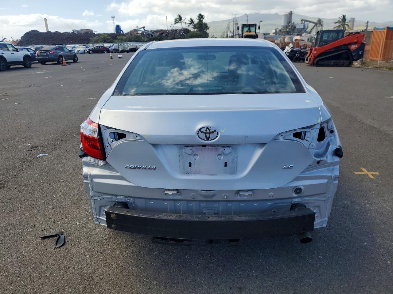 2015 TOYOTA COROLLA — фото 6