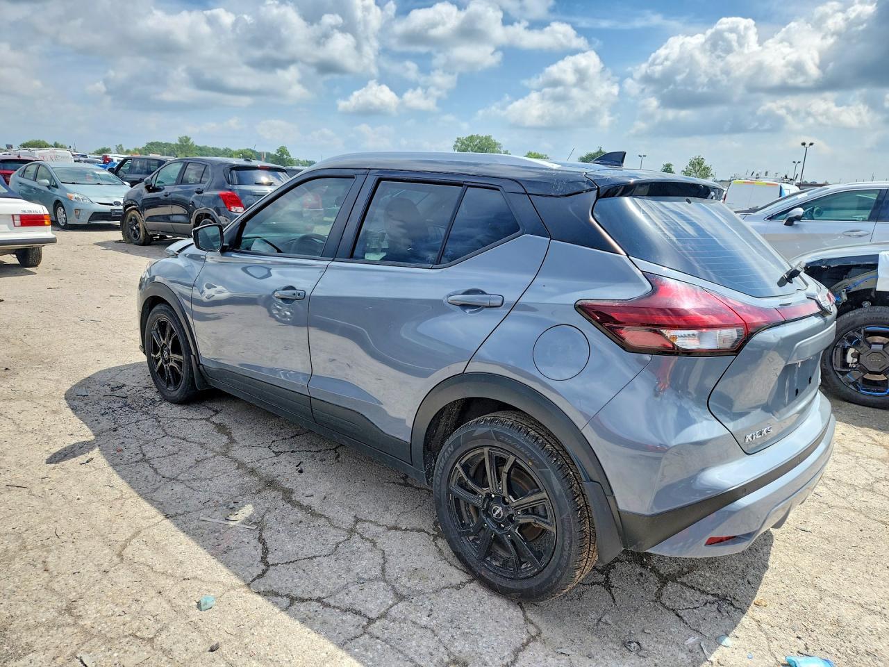 2024 NISSAN KICKS — фото 2