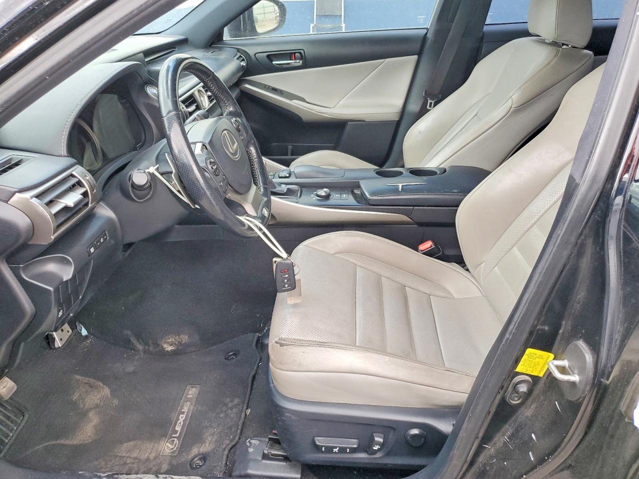 2015 LEXUS IS 250 — фото 7