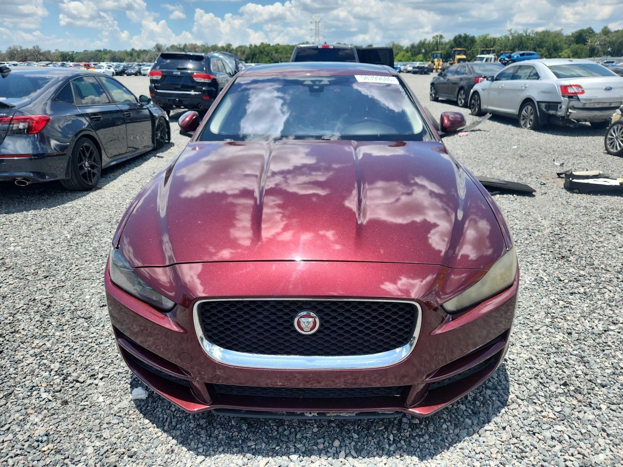 2017 JAGUAR XE — фото 5