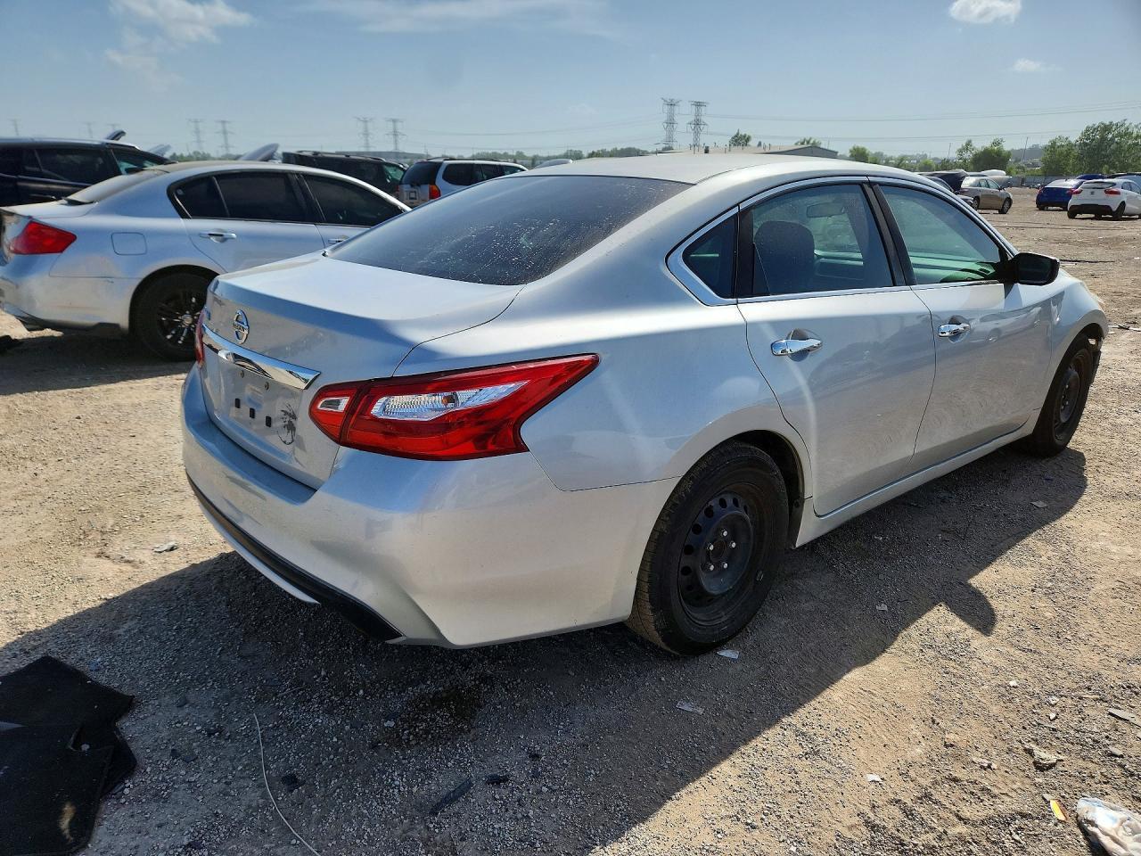 2016 NISSAN ALTIMA — фото 3