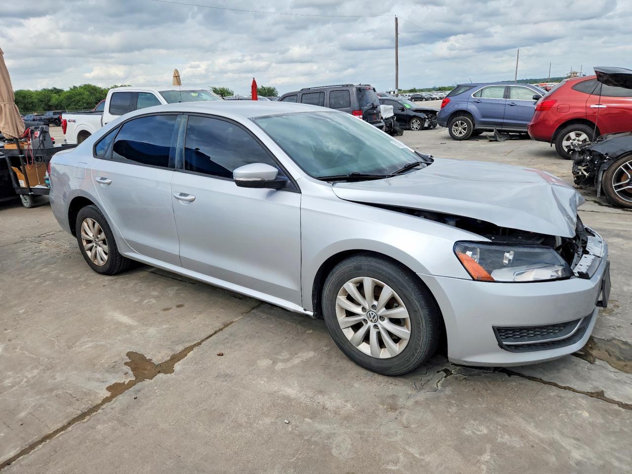 2013 VOLKSWAGEN PASSAT — фото 4
