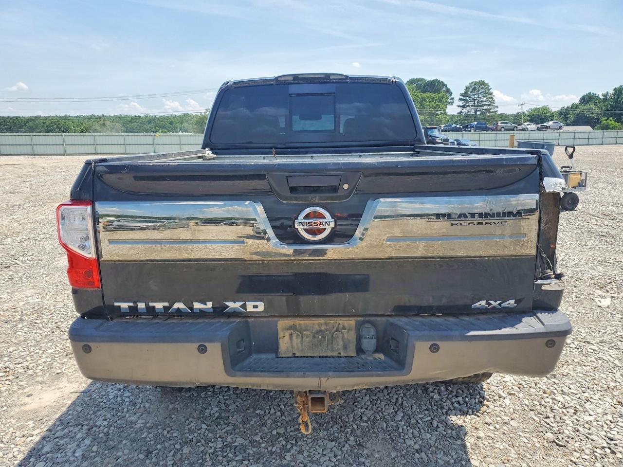 2016 NISSAN TITAN — фото 6