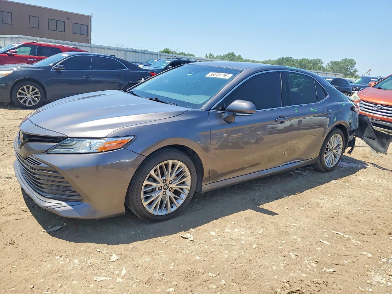 2018 TOYOTA CAMRY — фото 1