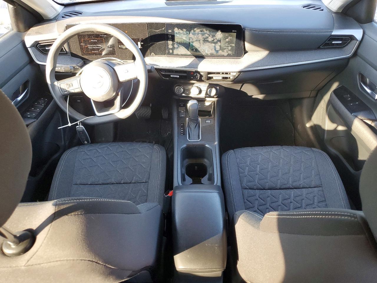 2025 NISSAN KICKS — фото 8
