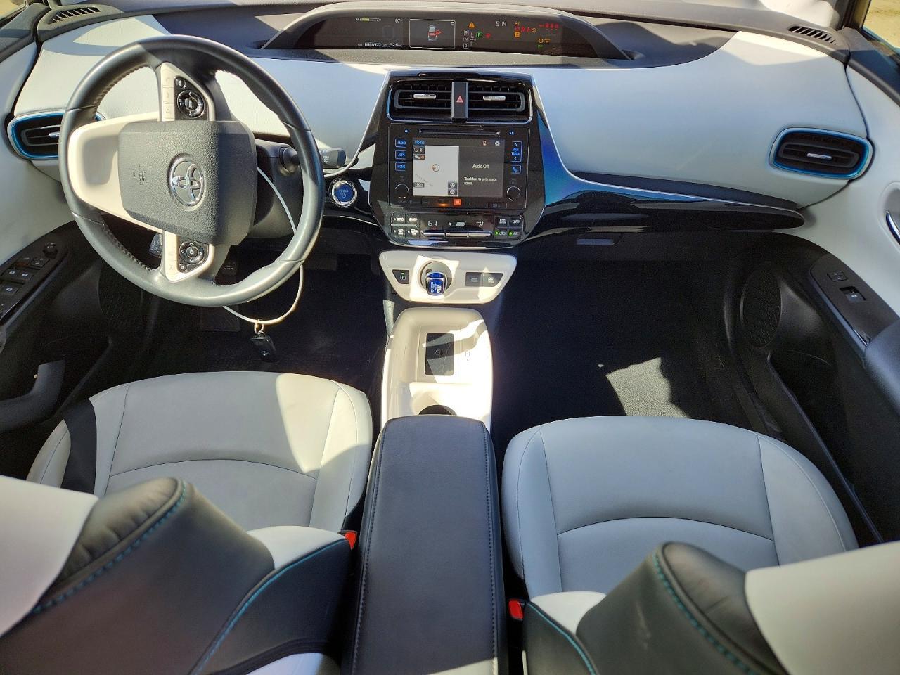 2017 TOYOTA PRIUS — фото 8